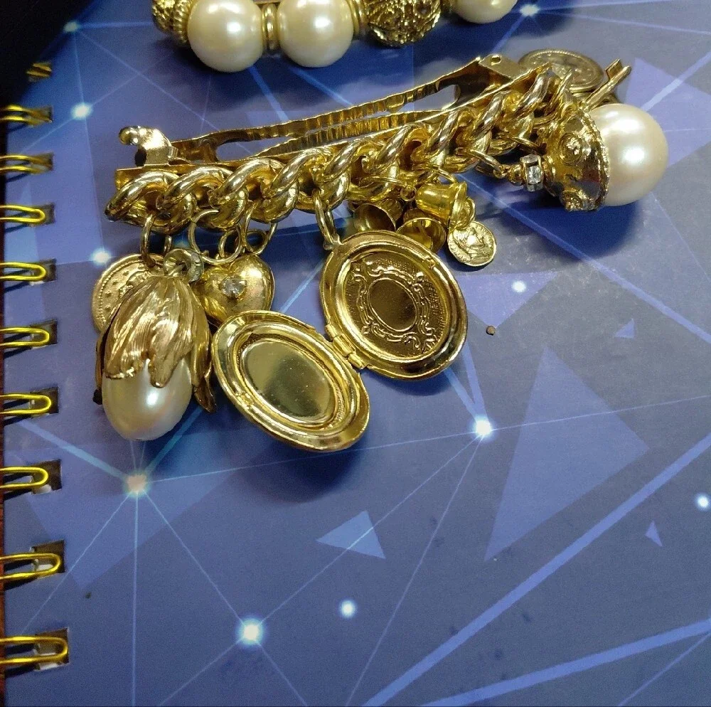 Made In France Gold Pearl Charm Barrette Set - Elegant Women’s Hair Clips